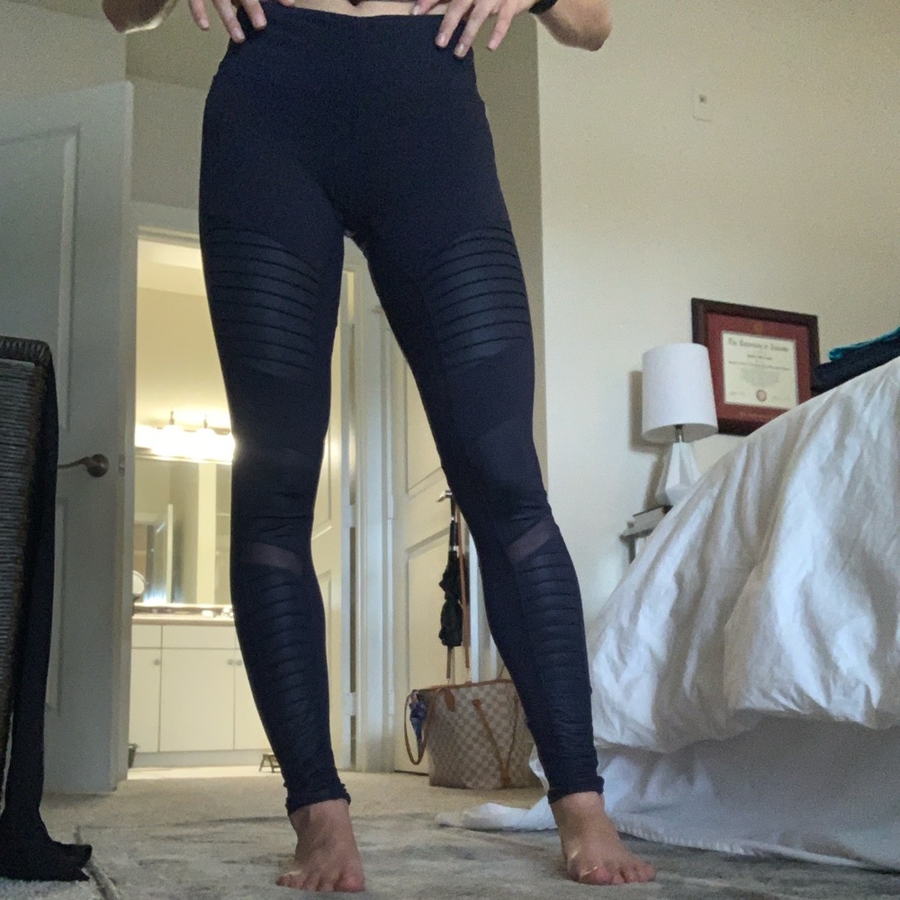 Alo Yoga Moto Legging | Size XS | Navy